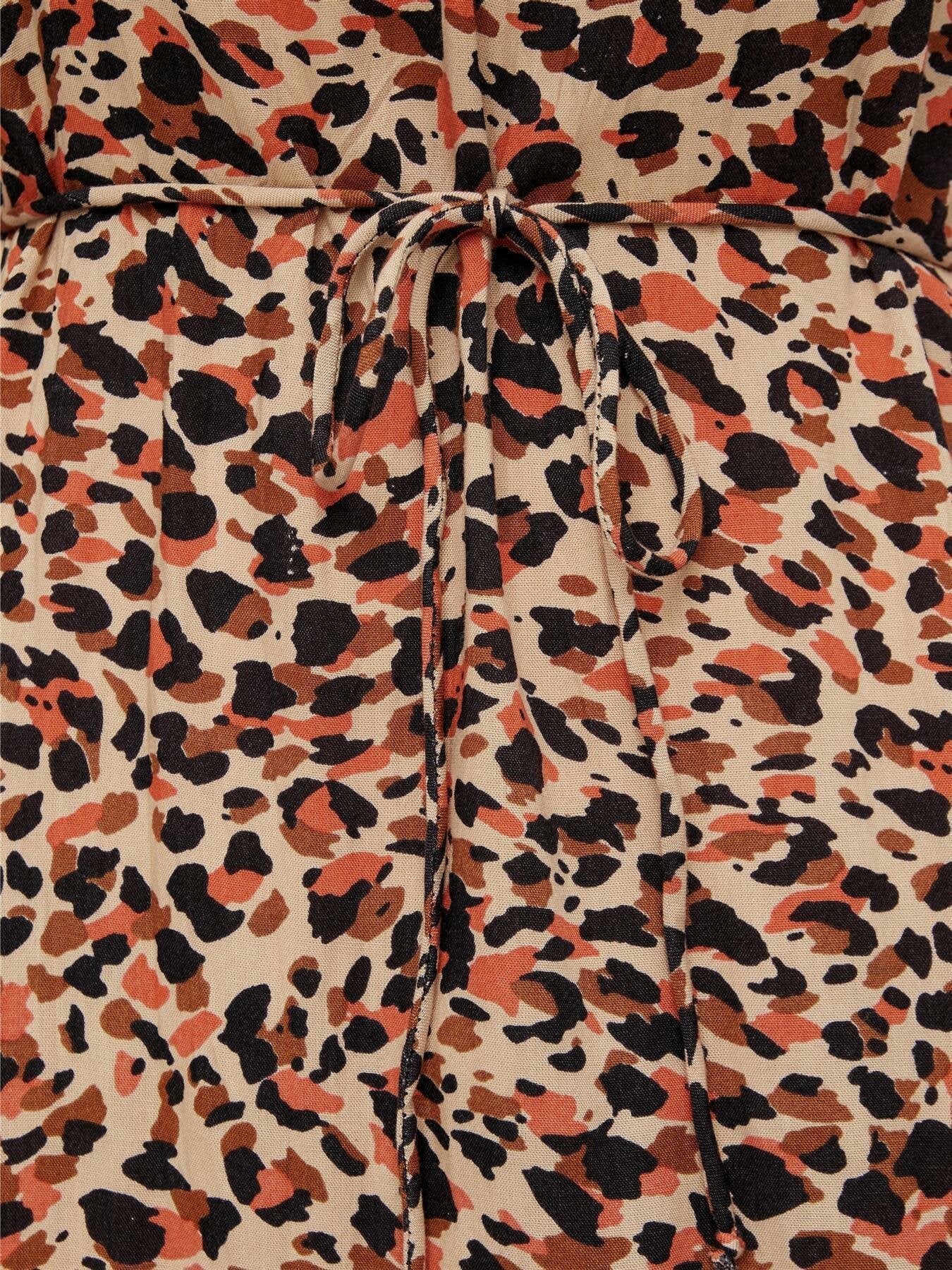 Kurzes Kleid "gldNYA" mit Leo-Print