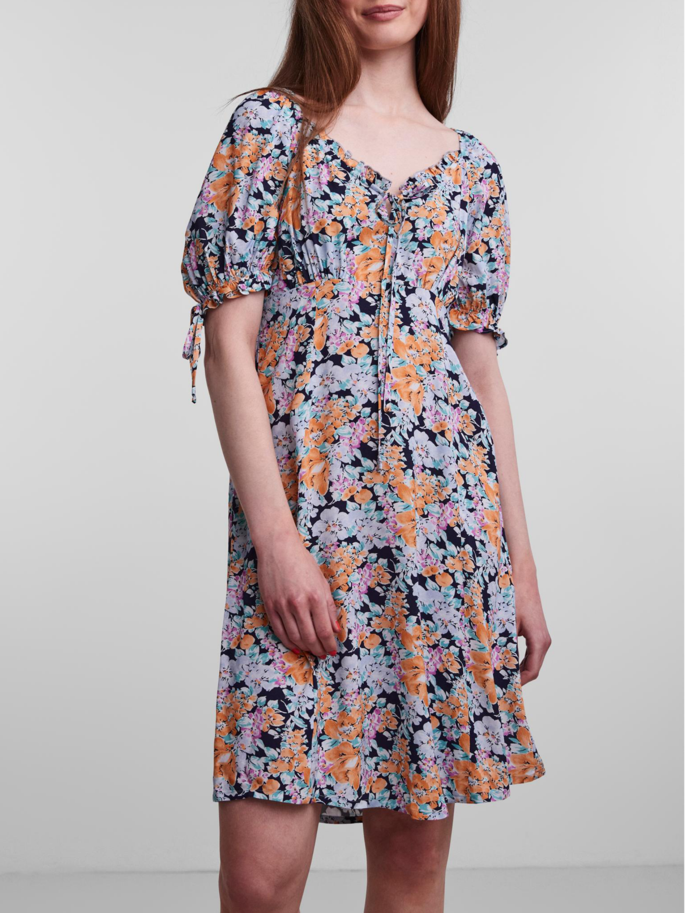 Blumenkleid "gldSEMMY" mit kurzen Puffärmeln