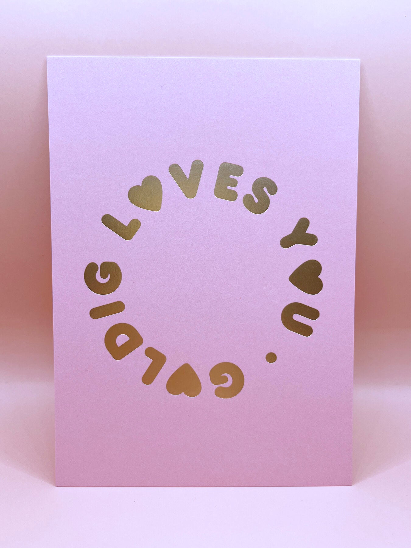 Postkarte "gldGOLDIGLOVESYOU" mit rundem Schriftzug
