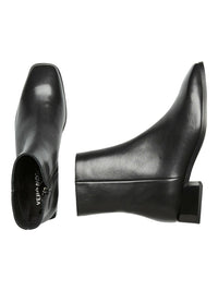 Trendy Boots "gldLIL" in schwarz