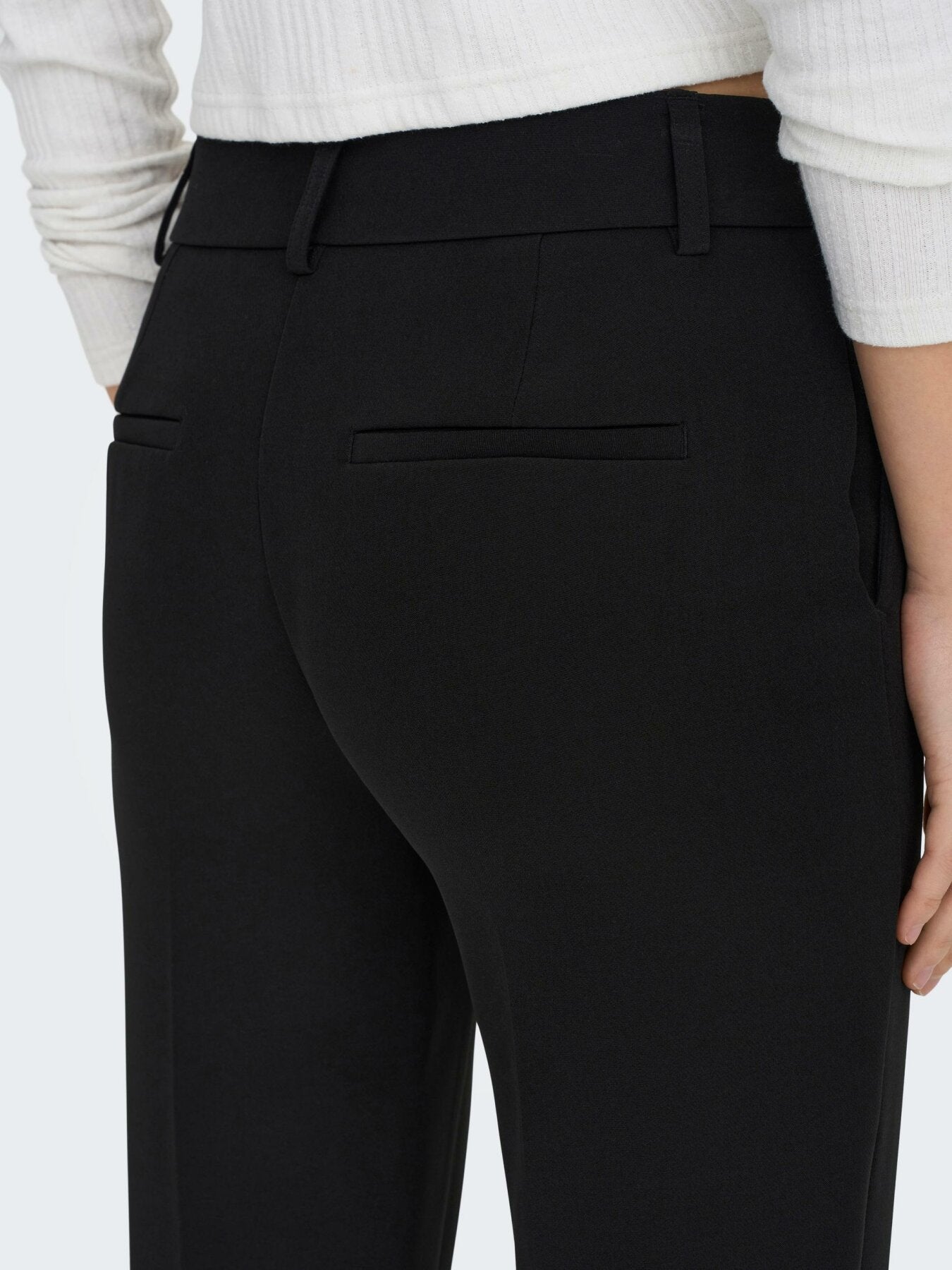 Hose "gldVERONICAELLY" in schwarz
