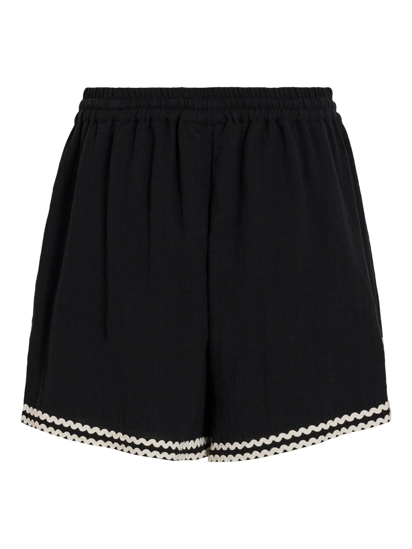 Short "gldMANDA" in Black Beauty