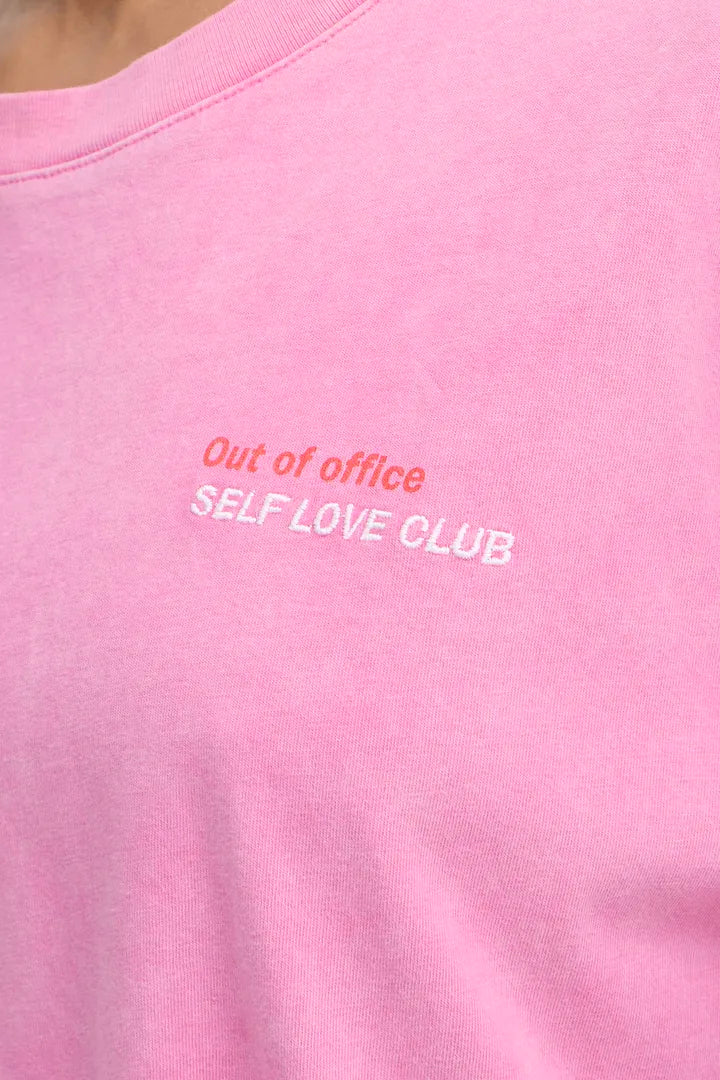 T-Shirt "gldNICA" mit süßem Kirschprint auf der Rückseite