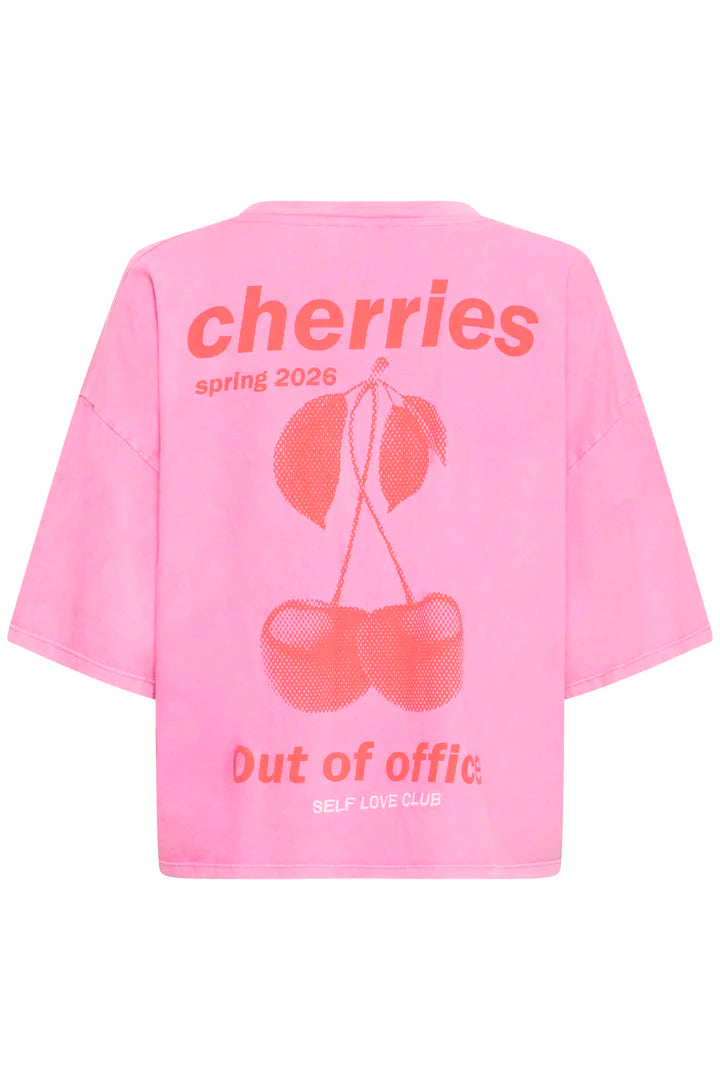 T-Shirt "gldNICA" mit süßem Kirschprint auf der Rückseite