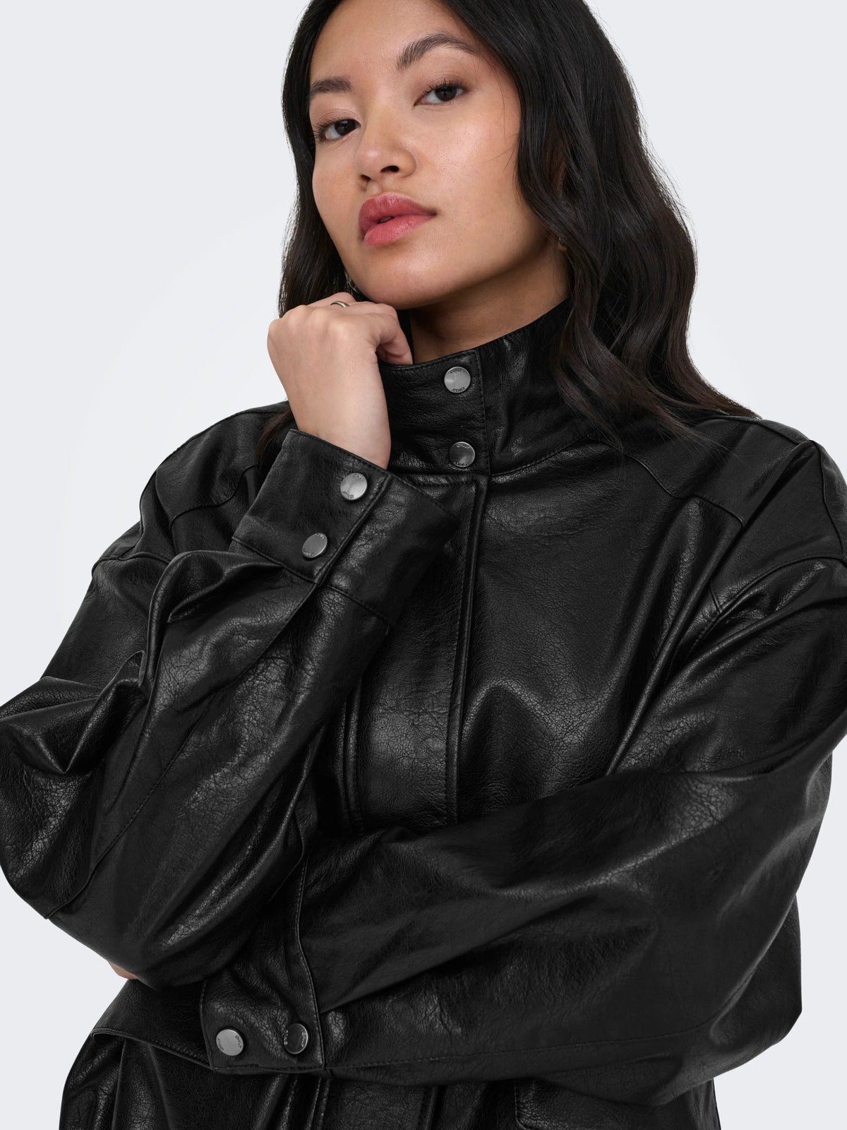 gldJULIA in Black – Detail
