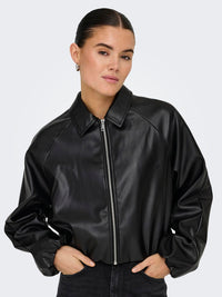 Jacke "gldSARAMY" aus veganem Leder in Black