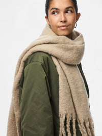 Schal mit Fransen "gldNIKITA" in Silver Mink