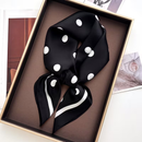 Elegantes Halstuch "gldAUDREY" in schwarz mit weißen Dots