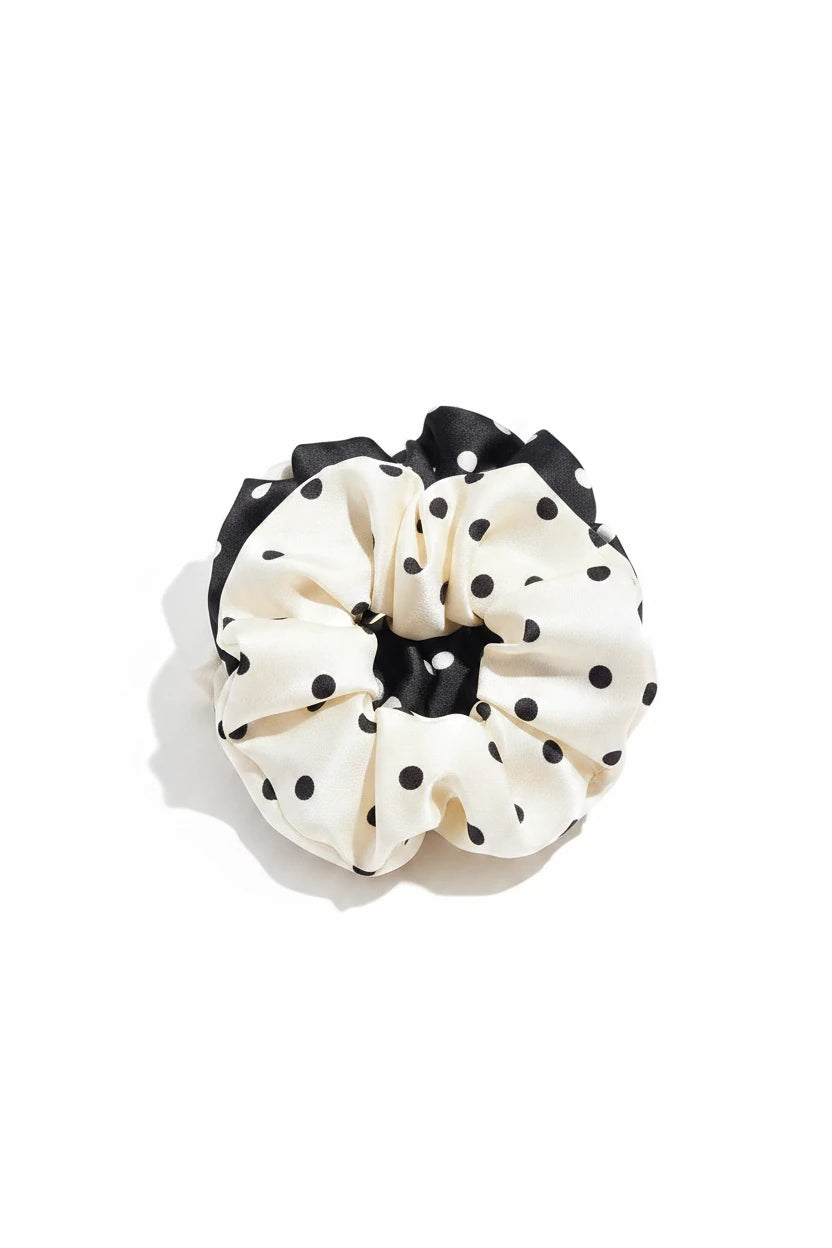 Srunchie "gldHENRIETTE" weiß mit schwarzen großen dots