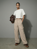 Cropped-Top "gldINA" in Cloud Dancer