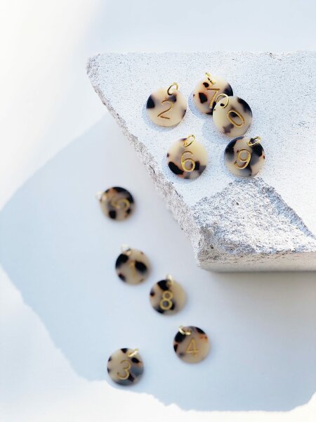 Zahlen-Coins aus Acetat