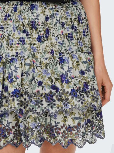 Gesmokter Rock &bdquo;gldURSULA&ldquo;