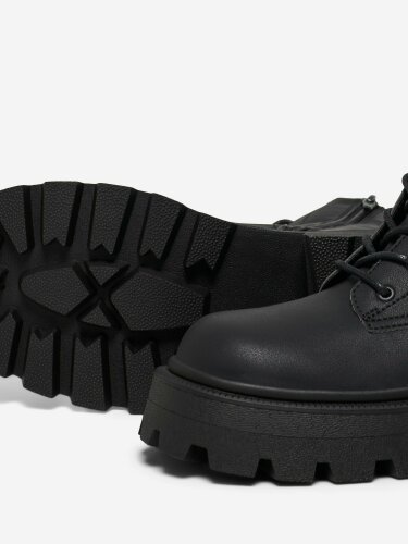 Chunky Boots &quot;gldBANYU&quot; in schwarz