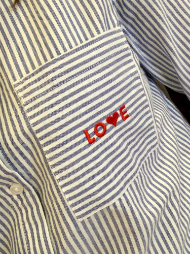 Baumwoll-Bluse "gldIRENE" in blau mit s&uuml;&szlig;er Stickerei